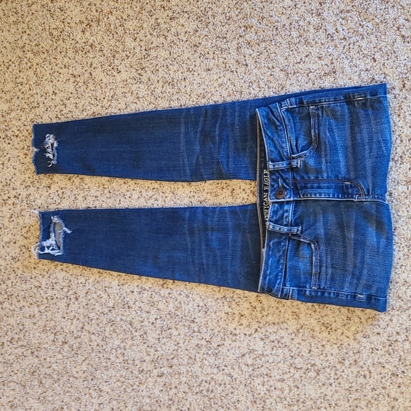 American Eagle Hi-Rise Jegging, Super Stretch-X, destroyed - Picture 5 of 15